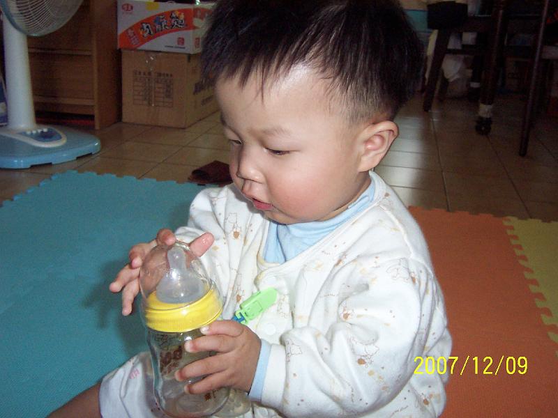 100_1990.JPG